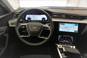 Audi Q8 55 e-tron advanced quattro