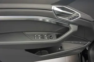 Audi Q8 55 e-tron advanced quattro