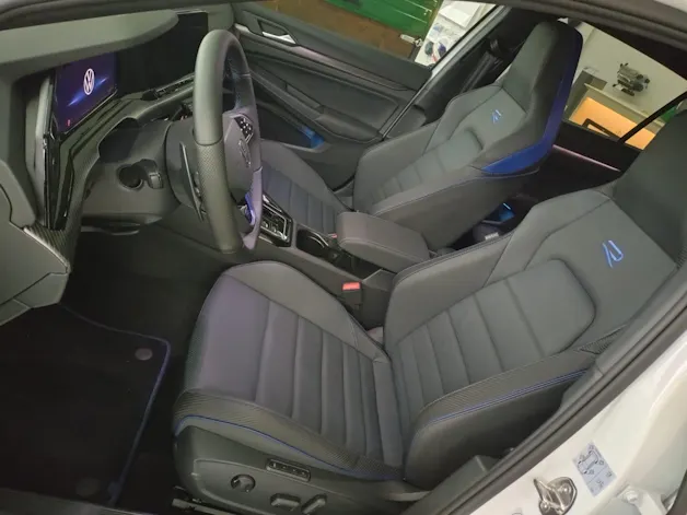 VW Golf 2.0 TSI R DSG 4Motion R 20 Years