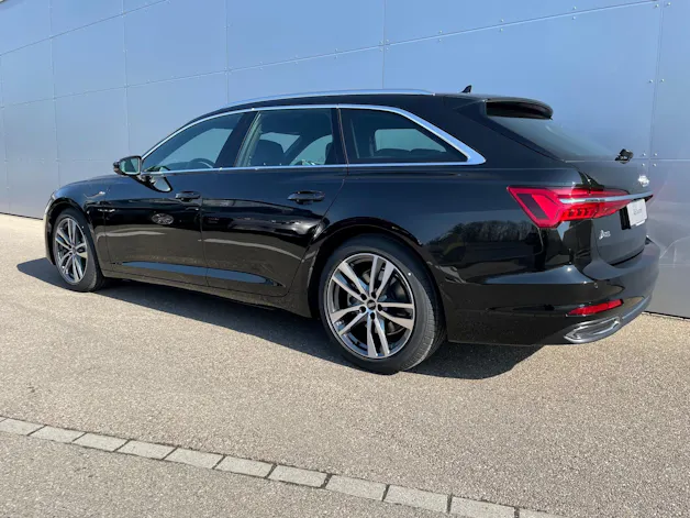 Audi A6 Avant 45 TFSI Sport S-tronic quattro