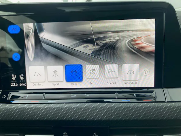 VW Golf Variant 2.0 TSI R DSG 4Motion