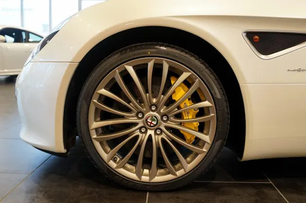ALFA ROMEO 8C Competizione Spider