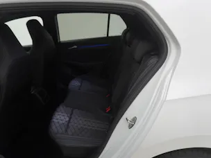VW Golf VIII 1.5 eTSI R-Line DSG