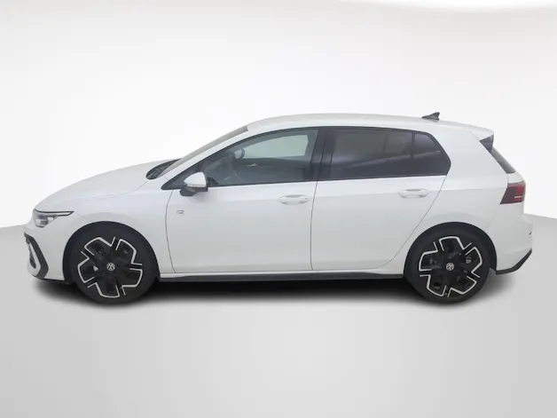 VW Golf VIII 1.5 eTSI R-Line DSG