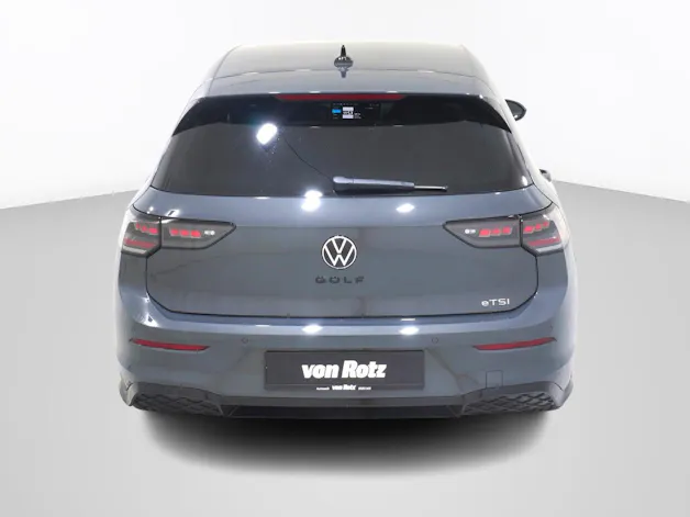 VW Golf VIII 1.5 eTSI R-Line DSG