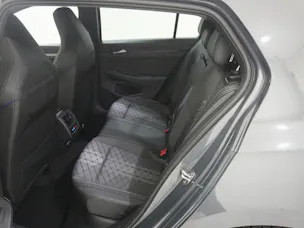 VW Golf VIII 1.5 eTSI R-Line DSG