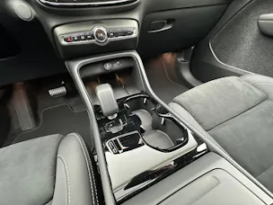 Volvo EX40 XCENTRIC Black Edition AWD