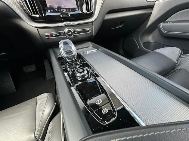 Volvo XC60 2.0 T8 TE Plus Dark eAWD