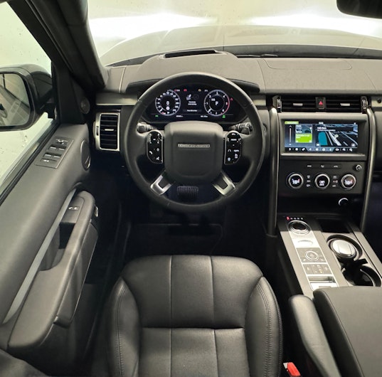 Vehicle image LAND ROVER DISCOVERY