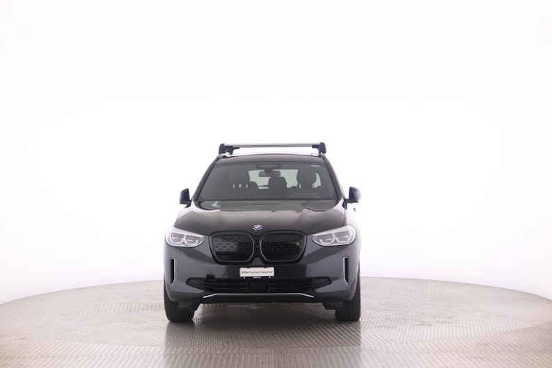 Vehicle image BMW iX3