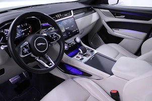 Vehicle image JAGUAR F-Pace 2.0 D I4 200 R-Dynamic S AWD