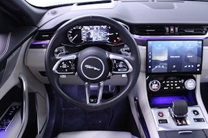 Vehicle image JAGUAR F-Pace 2.0 D I4 200 R-Dynamic S AWD