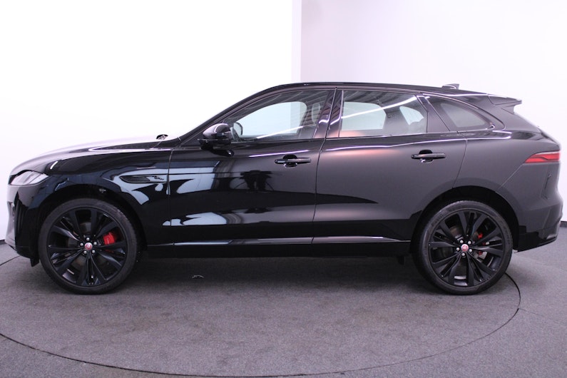 Vehicle image JAGUAR F-PACE