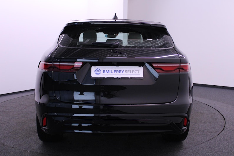 Vehicle image JAGUAR F-PACE