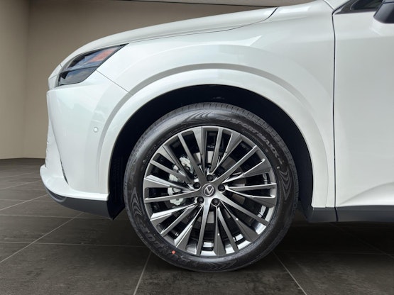 Vehicle image 13 Vehicle image 13