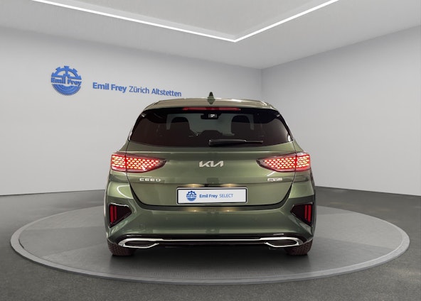 Vehicle image 4 Vehicle image 4