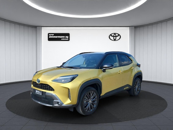 First vehicle image