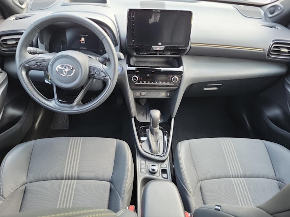 Vehicle image 11