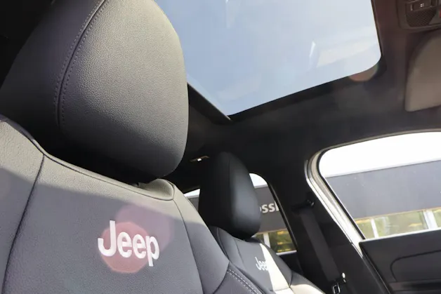 Jeep Avenger 1.2 MHEV Overland 4xe