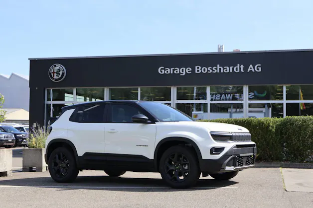 Jeep Avenger 1.2 MHEV Overland 4xe