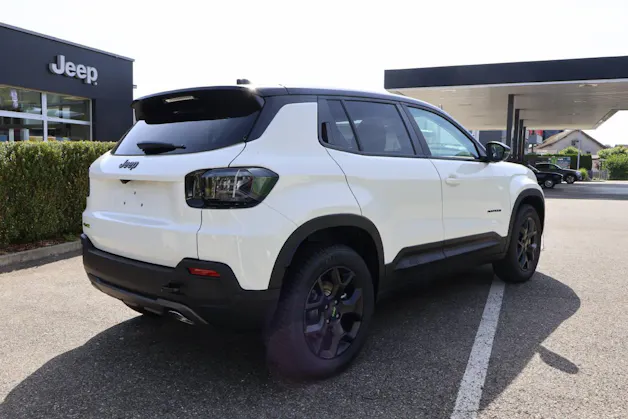 Jeep Avenger 1.2 MHEV Overland 4xe