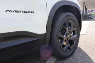 Jeep Avenger 1.2 MHEV Overland 4xe
