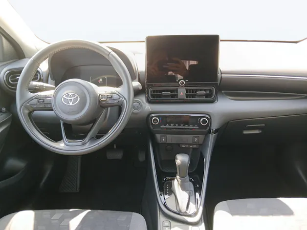 Toyota Yaris 1.5 VVT-i HSD Trend