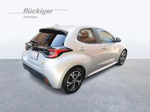 Toyota Yaris 1.5 VVT-i HSD Trend