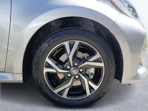 Toyota Yaris 1.5 VVT-i HSD Trend
