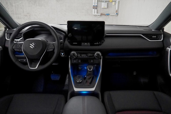 Vehicle image 7