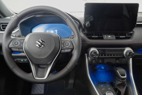 Vehicle image 4