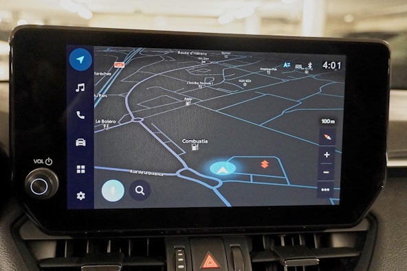 Vehicle image 5
