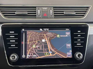 Škoda Superb Combi 2.0 TDI Ambition DSG