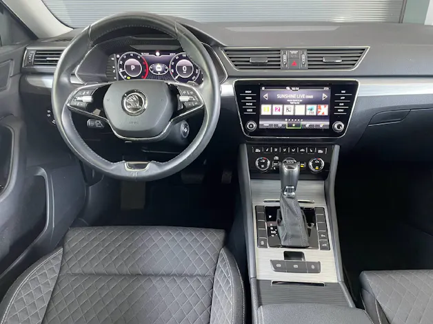 Škoda Superb Combi 2.0 TDI Ambition DSG