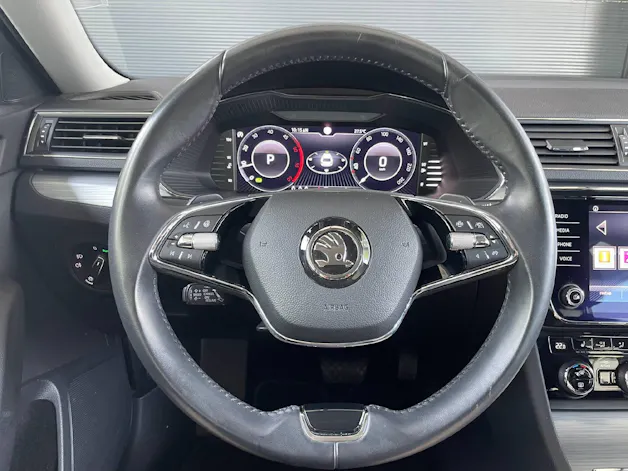 Škoda Superb Combi 2.0 TDI Ambition DSG