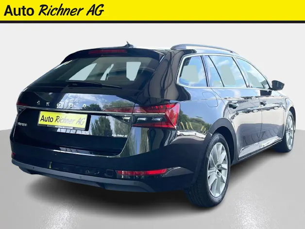Škoda Superb Combi 2.0 TDI Ambition DSG