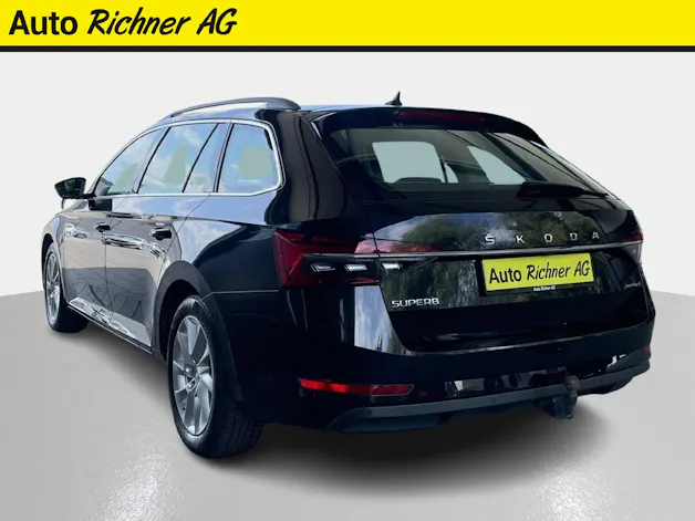Škoda Superb Combi 2.0 TDI Ambition DSG