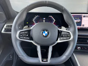 BMW 330i xDrive SAG Touring