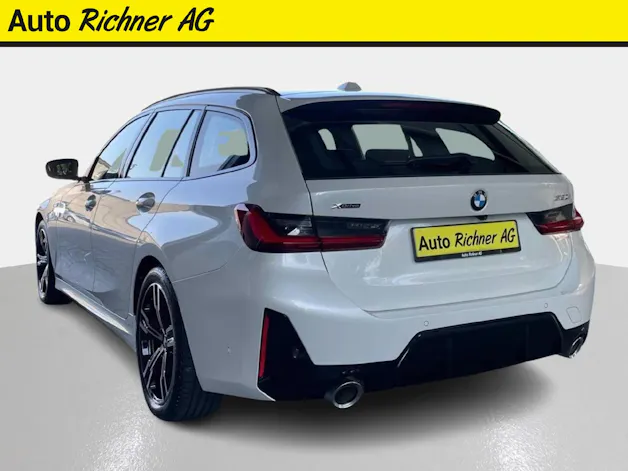 BMW 330i xDrive SAG Touring
