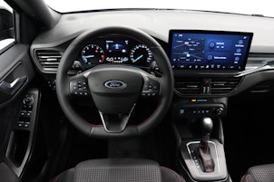 Vehicle image FORD Focus 1.0i EcoB Hybrid 155 ST-Line