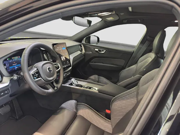 Volvo XC60 2.0 T6 TE Black Edition eAWD - Facelift MY2026