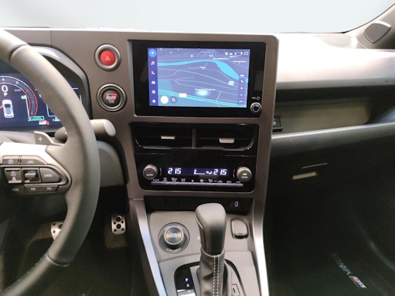 Vehicle image 14