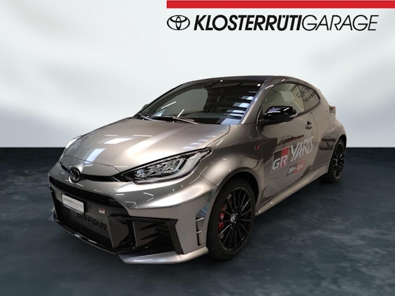 First vehicle image