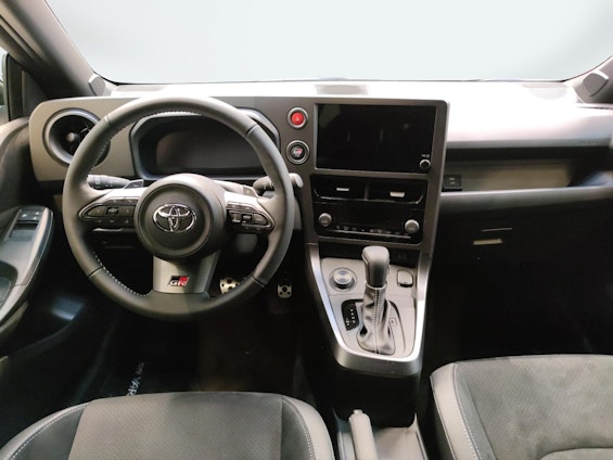 Vehicle image 11