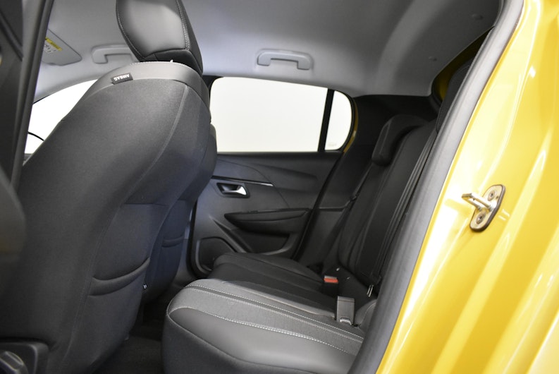 Vehicle image PEUGEOT 208