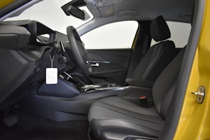 Vehicle image PEUGEOT 208 1.2 PureTech 100 Active Pack