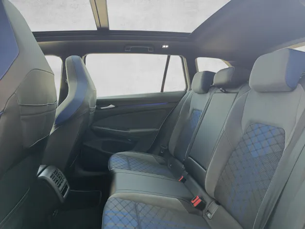 VW Golf VIII Variant 2.0 TSI R DSG 4motion