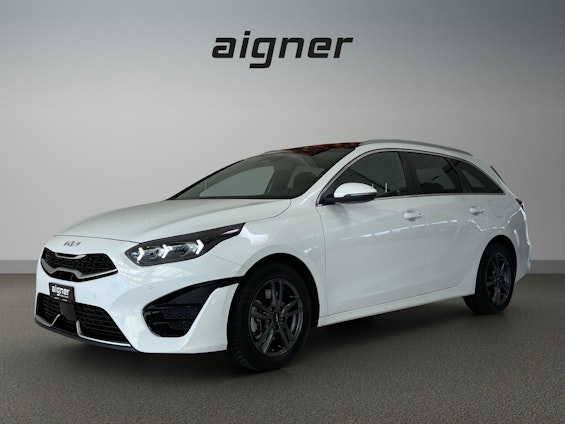 First vehicle image
