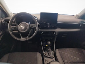 Vehicle image TOYOTA Yaris 1.5 VVT-i HSD Trend