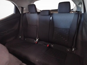 Vehicle image TOYOTA Yaris 1.5 VVT-i HSD Trend